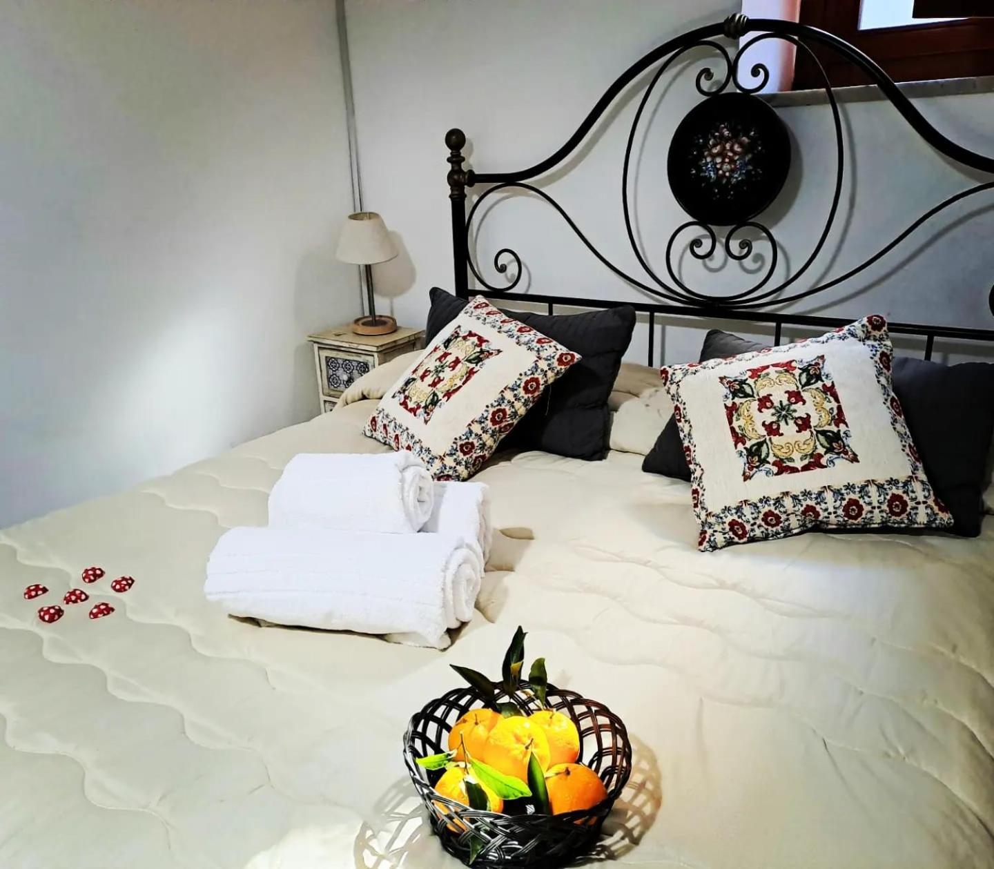 Ai Tintori Bed & Breakfast Palermo Bagian luar foto